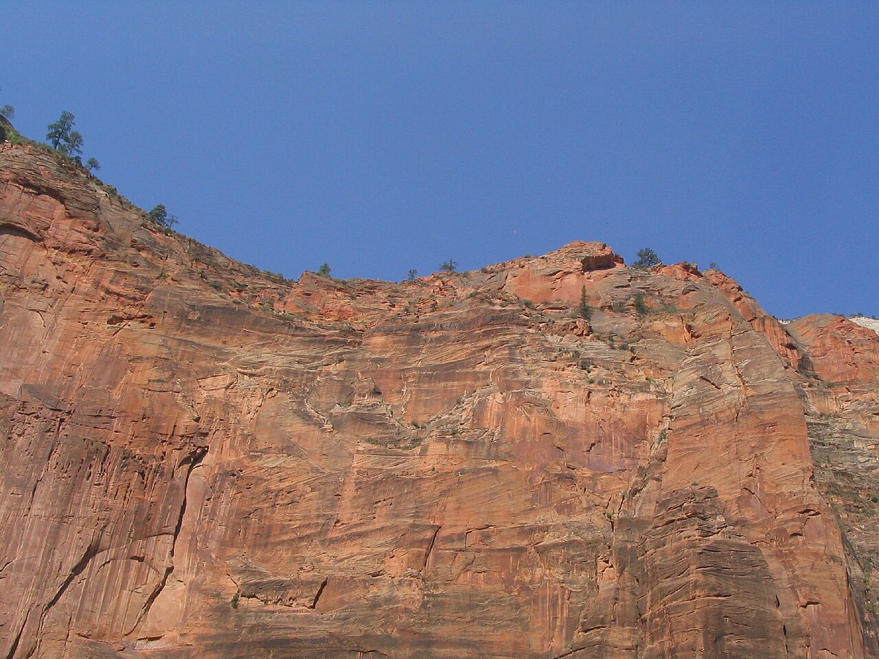 “Why Hanging Temple” Cliff Light Show
