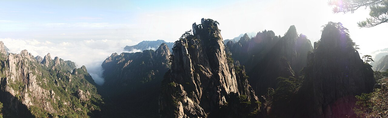 Shixin Peak (Shixin Feng)