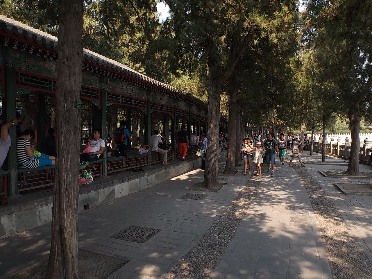 The Long Corridor (Changlang)